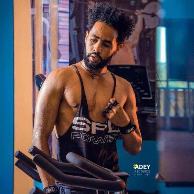 Noah Marketing & Promotion Casting Model Liyu